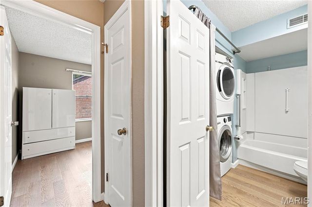 6803 Cottage Grove Lane F, Oakville, MO 63129
