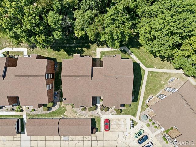 6803 Cottage Grove Lane F, Oakville, MO 63129