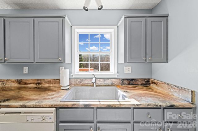 1024 Daniel Drive, Stanley, NC 28164