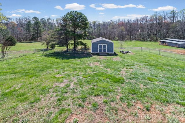 1024 Daniel Drive, Stanley, NC 28164