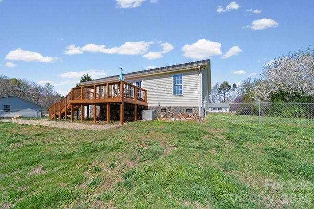 1024 Daniel Drive, Stanley, NC 28164