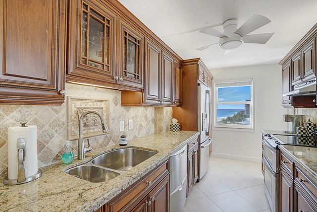 1051 Hillsboro Mile 902e, Hillsboro Beach, FL 33062