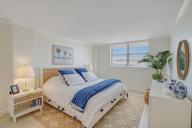 1051 Hillsboro Mile 902e, Hillsboro Beach, FL 33062