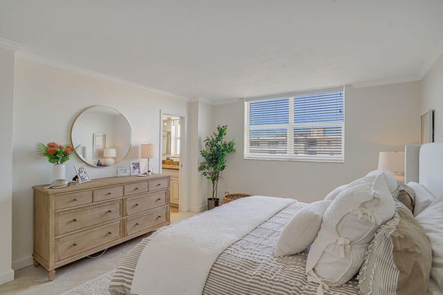 1051 Hillsboro Mile 902e, Hillsboro Beach, FL 33062