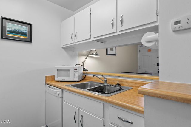 807 W Trinity Avenue Apt 153, Durham, NC 27701