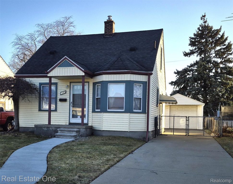 1069 Mulberry Street, Wyandotte, MI 48192