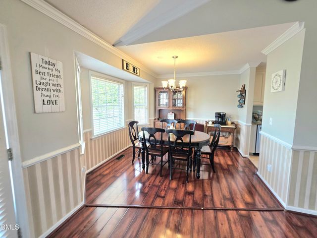19 Atlantic Avenue, Benson, NC 27504