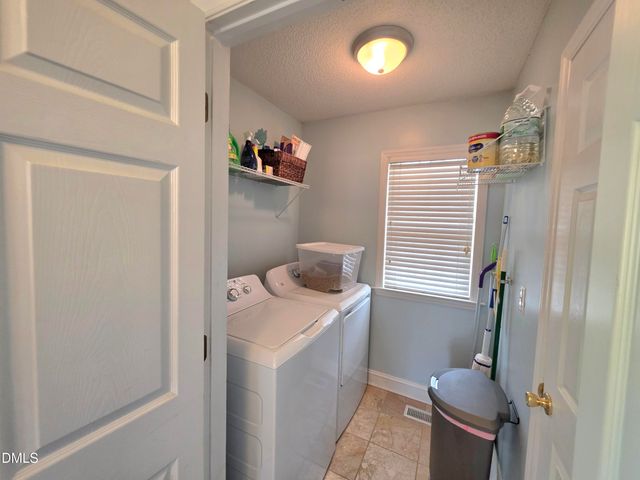 19 Atlantic Avenue, Benson, NC 27504