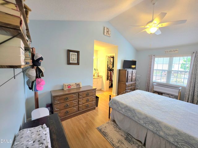 19 Atlantic Avenue, Benson, NC 27504