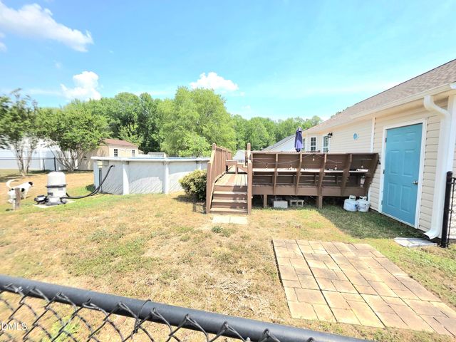 19 Atlantic Avenue, Benson, NC 27504