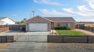 9212 S Loop Boulevard, California City, CA 93505