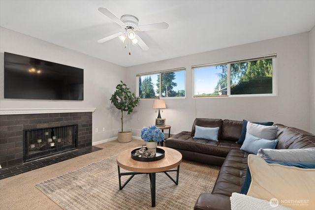 1018 154th Place SW, Lynnwood, WA 98037