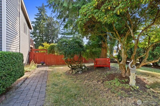 1018 154th Place SW, Lynnwood, WA 98037
