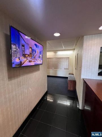 6515 Boulevard East 2E, West New York, NJ 07093