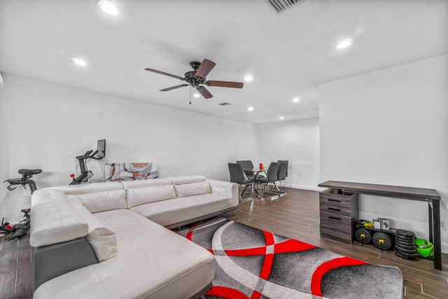 3703 Inlet Circle, Greenacres, FL 33463