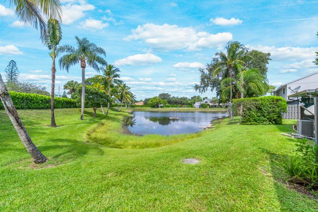 3703 Inlet Circle, Greenacres, FL 33463
