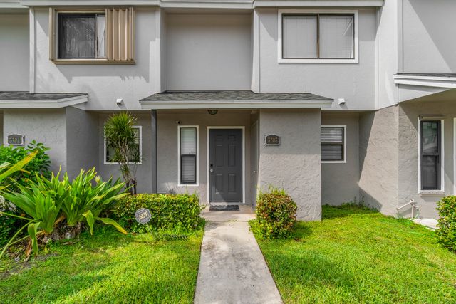 3703 Inlet Circle, Greenacres, FL 33463