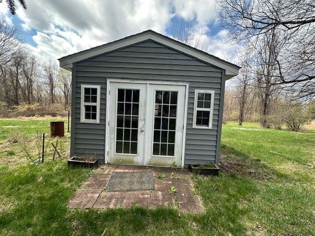 360 Dappenbrook Rd, Brighton Twp, PA 15009