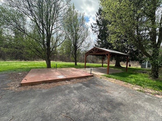 360 Dappenbrook Rd, Brighton Twp, PA 15009
