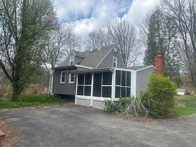 360 Dappenbrook Rd, Brighton Twp, PA 15009