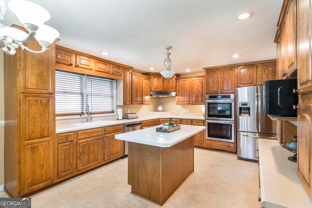 1720 Winston Drive, Macon, GA 31206