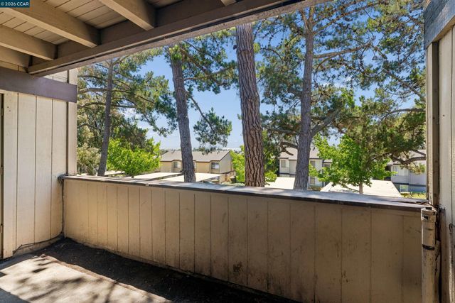 355 Parkview Ter 7, Vallejo, CA 94589