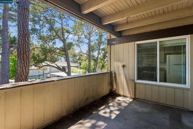 355 Parkview Ter 7, Vallejo, CA 94589