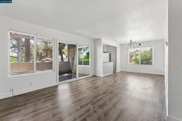 355 Parkview Ter 7, Vallejo, CA 94589