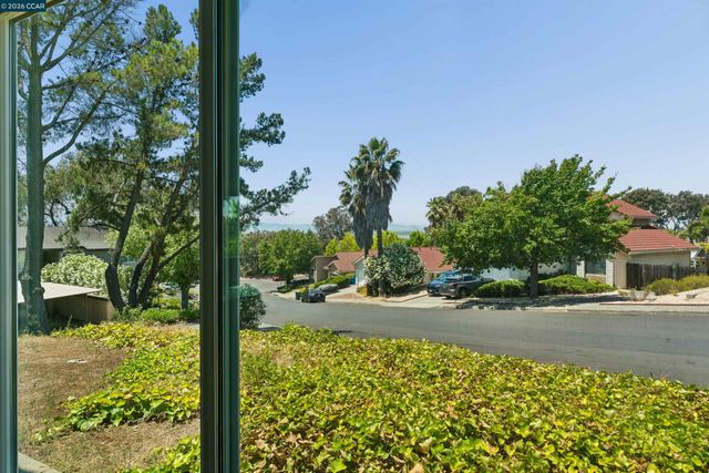 355 Parkview Ter 7, Vallejo, CA 94589