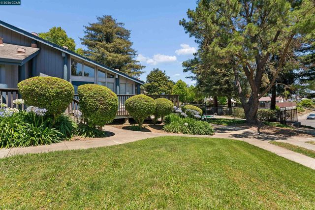 355 Parkview Ter 7, Vallejo, CA 94589