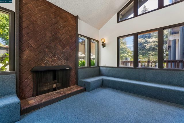 355 Parkview Ter 7, Vallejo, CA 94589