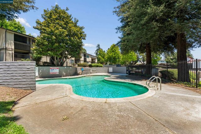 355 Parkview Ter 7, Vallejo, CA 94589