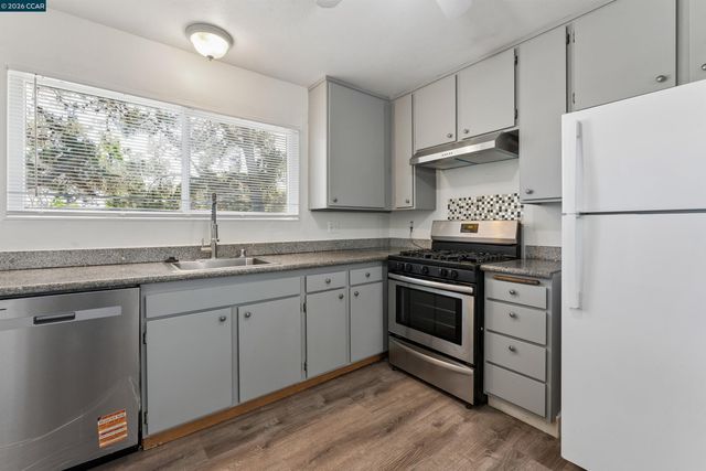 355 Parkview Ter 7, Vallejo, CA 94589