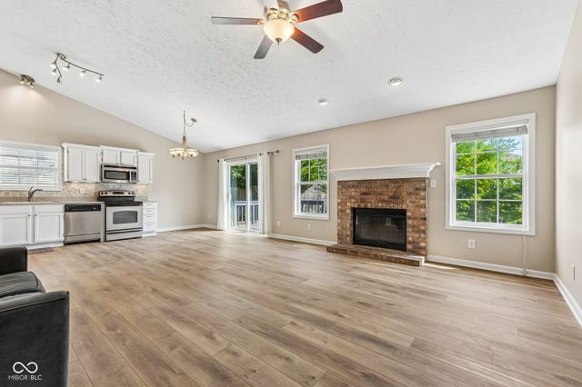 19576 Jena Drive, Noblesville, IN 46062