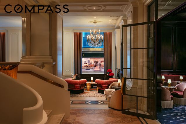 2 E 55th Street 835W9, New York City, NY 10022