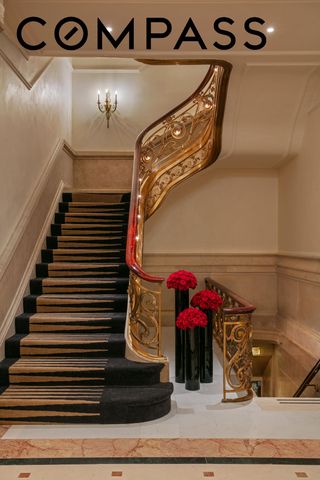 2 E 55th Street 835W9, New York City, NY 10022