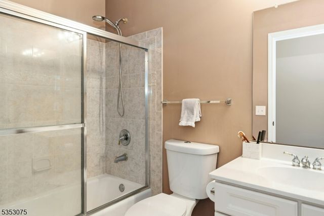 211 Swanstrom Pl 211, Union Twp., NJ 07083