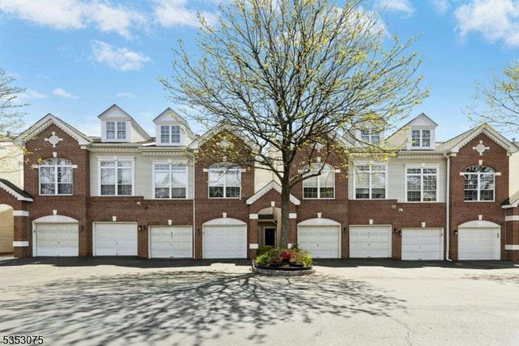 211 Swanstrom Pl 211, Union Twp., NJ 07083
