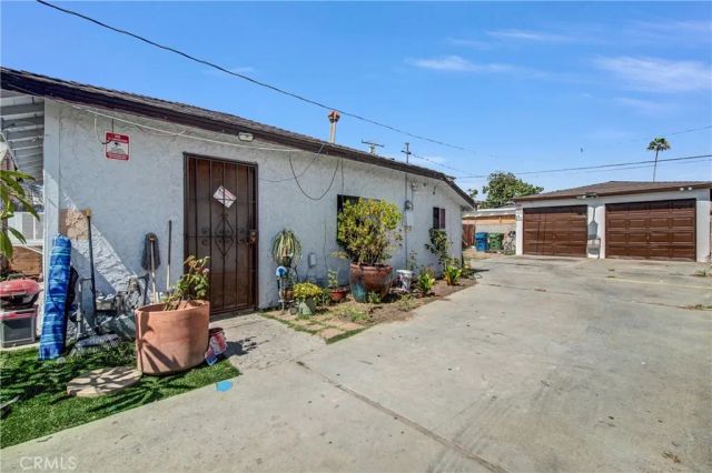 9620 Felton, Inglewood, CA 90301