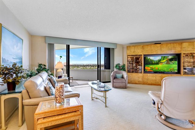 5070 N Ocean Drive 10c, Singer Island, FL 33404