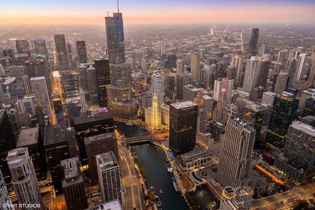 363 E Wacker Drive 9101, Chicago, IL 60601