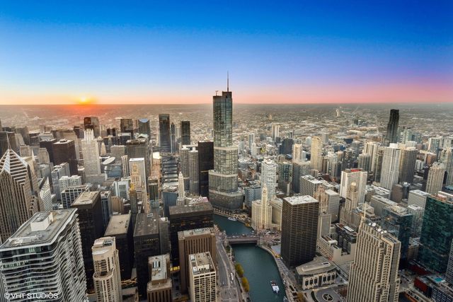 363 E Wacker Drive 9101, Chicago, IL 60601