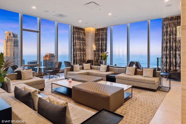 363 E Wacker Drive 9101, Chicago, IL 60601