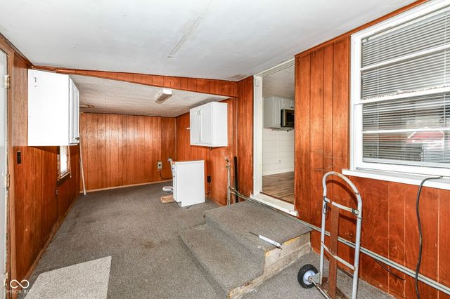 2232 S H Street, Elwood, IN 46036