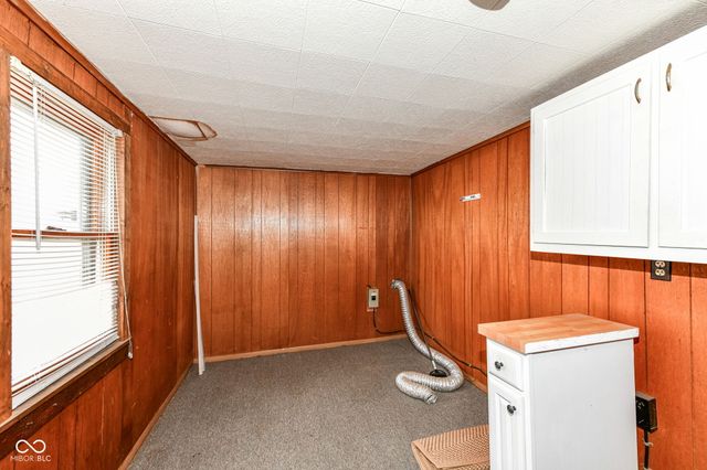 2232 S H Street, Elwood, IN 46036