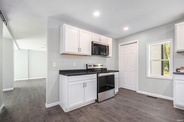 10059 Jefferson Road, Osceola, IN 46561