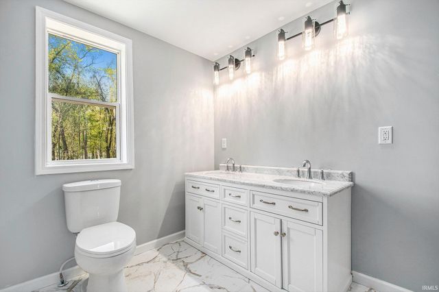 10059 Jefferson Road, Osceola, IN 46561