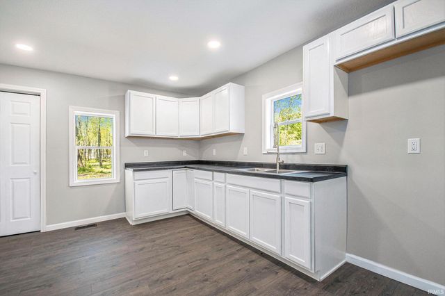 10059 Jefferson Road, Osceola, IN 46561