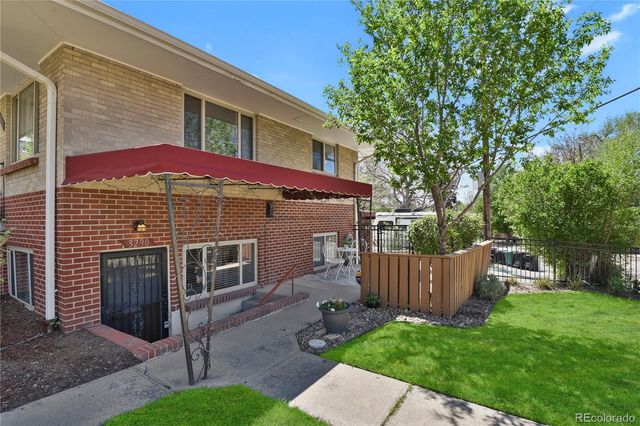 3290 W Fairview Place, Denver, CO 80211