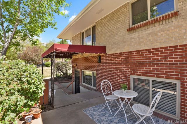 3290 W Fairview Place, Denver, CO 80211